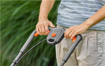 Gardena 14632-20 akumulátorová kosačka na trávu PowerMax 32/18V P4A
