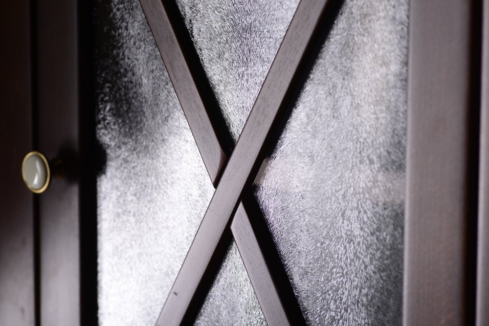 Cross CR013 skrinka vysoká, 49x170x39 cm, pravá, mahagón
