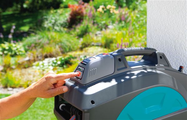 Gardena 8025-20 nástenný box na hadicu 35 roll-up automatic Li